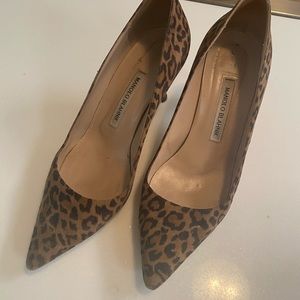 Manolo Blahnik Leopardino Pump 38.5